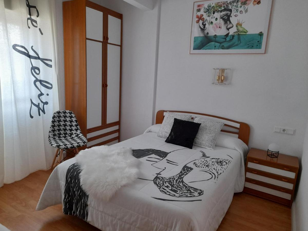 Hostal "Los Chanos El Ruso" Galende Buitenkant foto