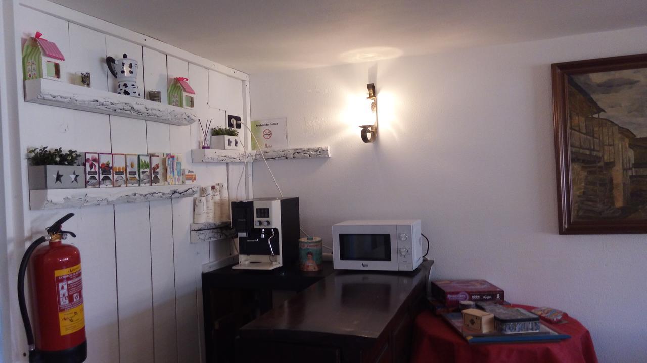 Hostal "Los Chanos El Ruso" Galende Buitenkant foto